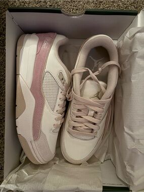 Women's Jordan Flight Court